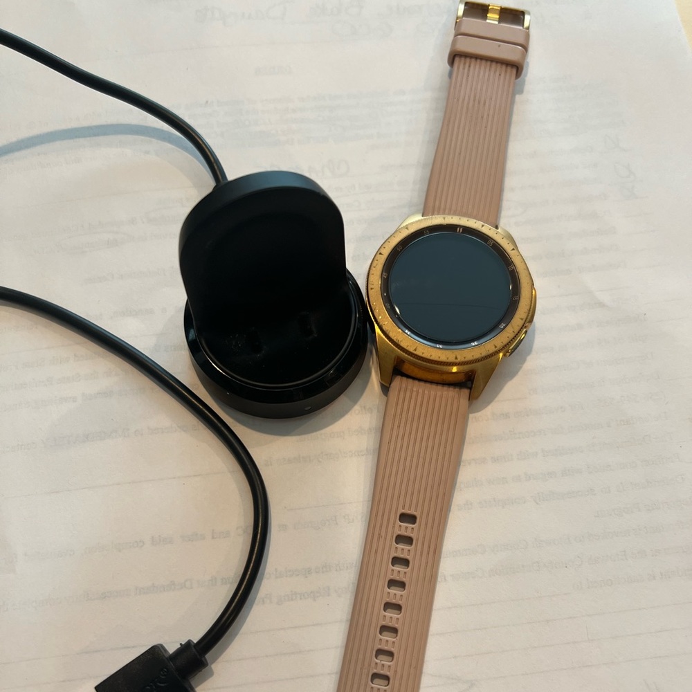 Samsung Galaxy Watch 42mm Rose and Gold with Charger